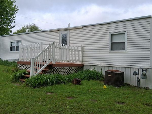 208 W Pleasant, Cincinnati, IA 52549