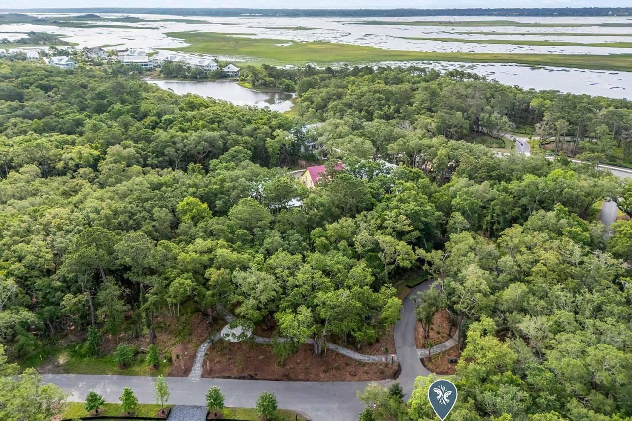 7024 Sounding Lane Photo 4