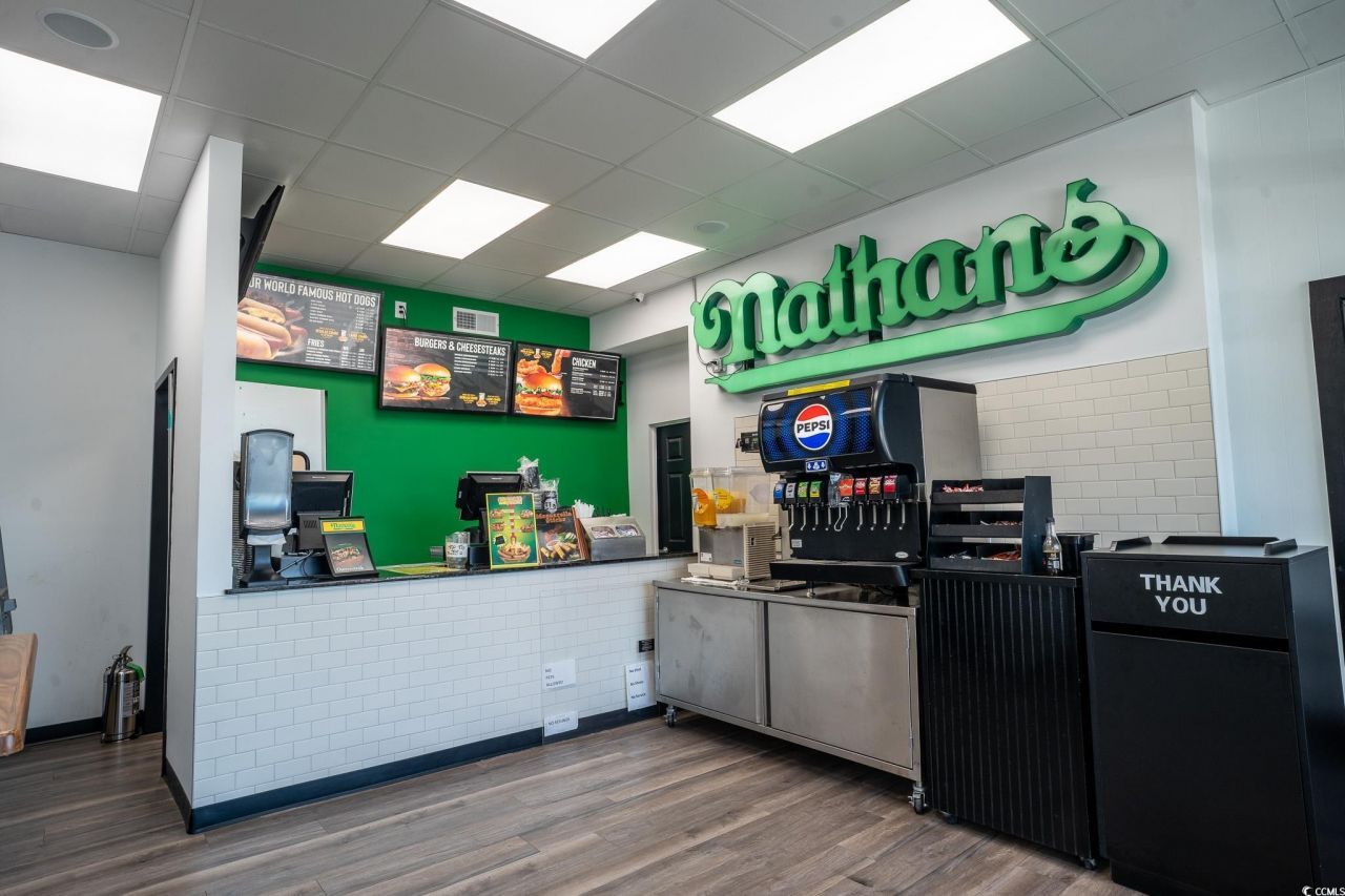 205 Main St. Photo 5