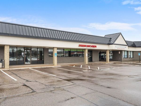 8401 W Broadway Avenue, Brooklyn Park, MN 55445