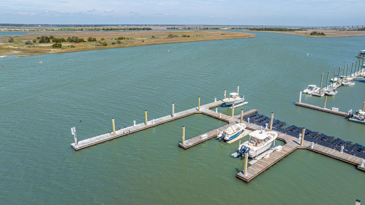 101 Palm Boulevard Photo 7