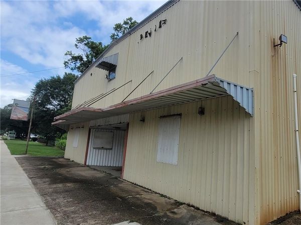 1937 LEGLISE Street, Mansura, LA 71350