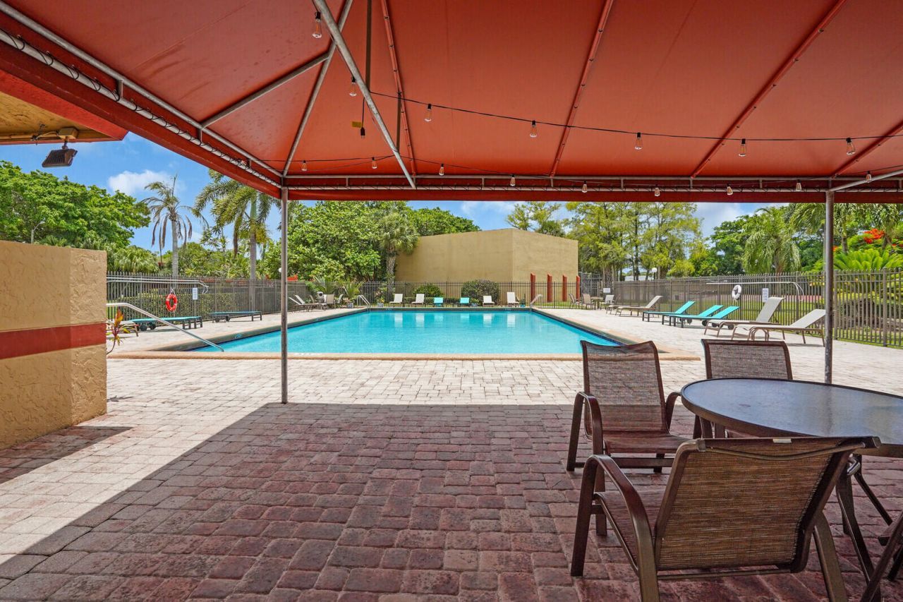 8291 Thames Boulevard, Unit C, Boca Raton, FL 33433 Photo