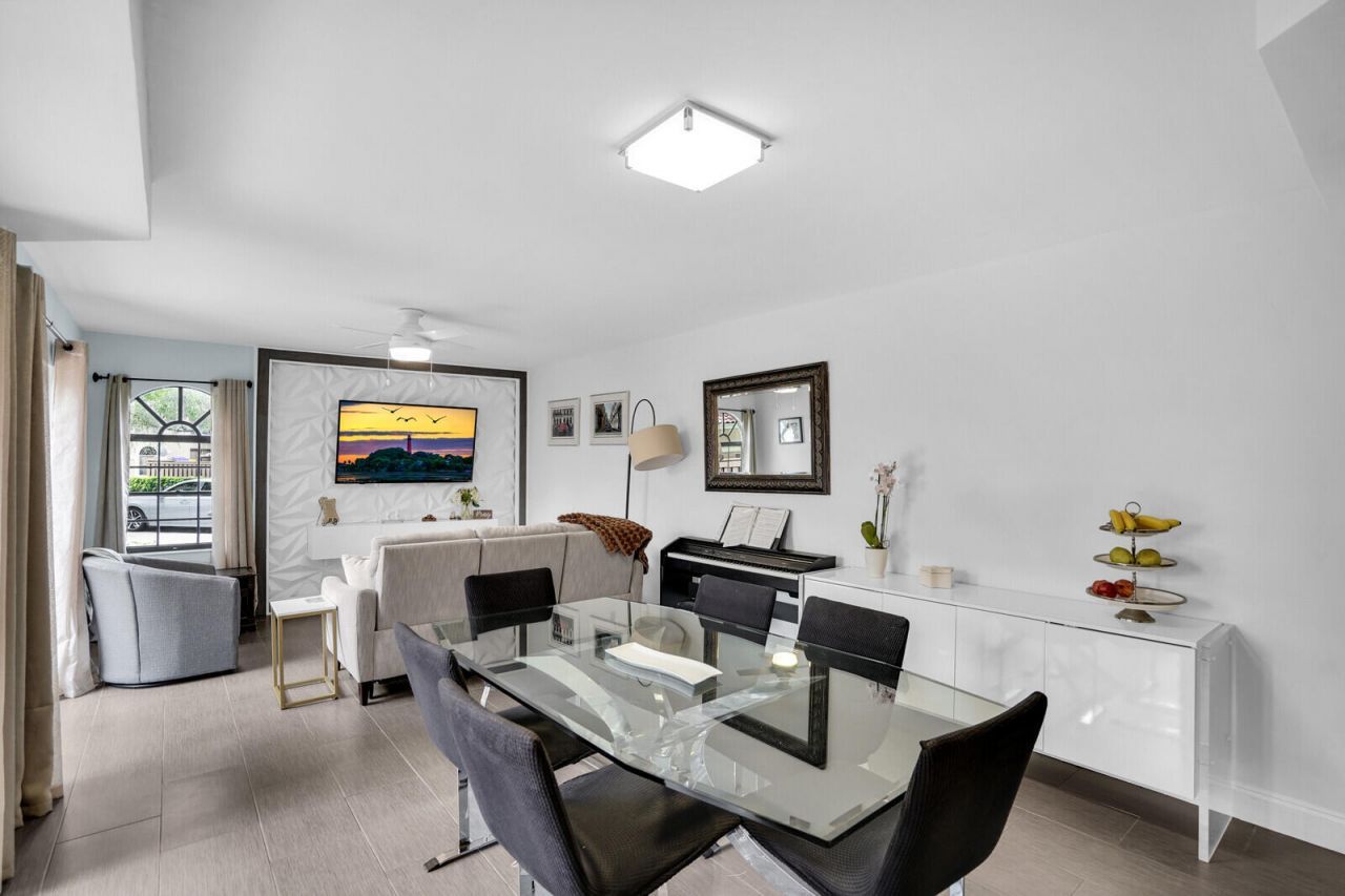 8291 Thames Boulevard, Unit C, Boca Raton, FL 33433 Photo