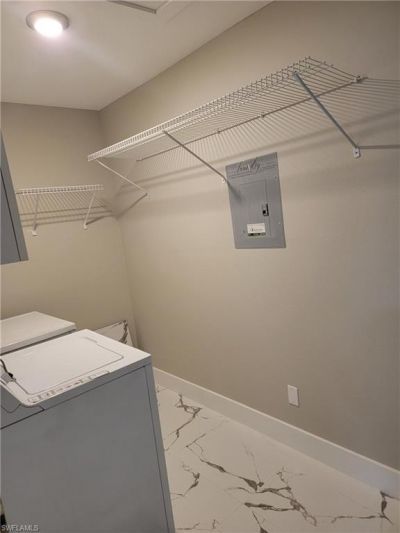 709 Landover Cir, Unit 203, Naples, FL 34104 Photo