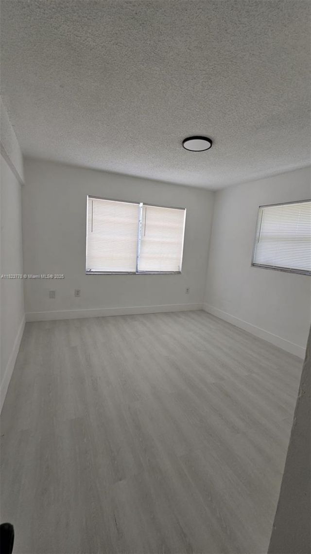 1000 W 28 St, Unit 17, Hialeah, FL 33010 Photo
