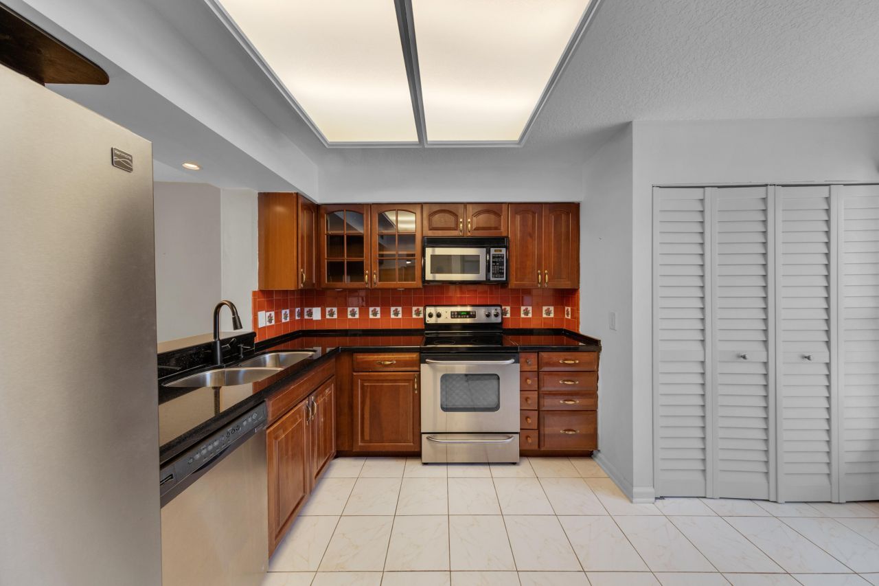 14623 Bonaire Boulevard, Unit 203, Delray Beach, FL 33446 Photo