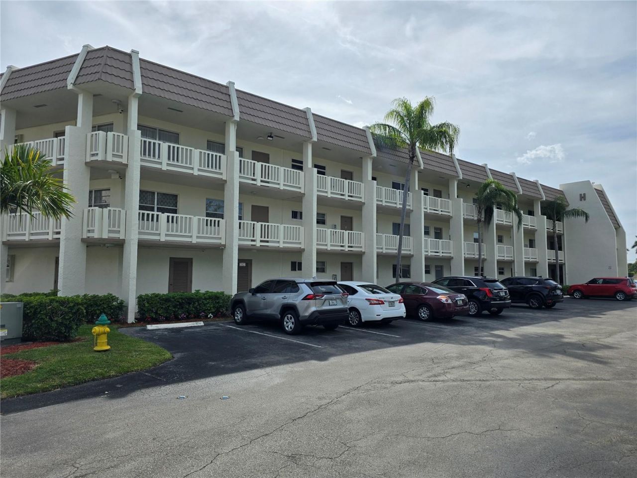 6890 Royal Palm Boulevard, Unit 211H, Margate, FL 33063 Photo