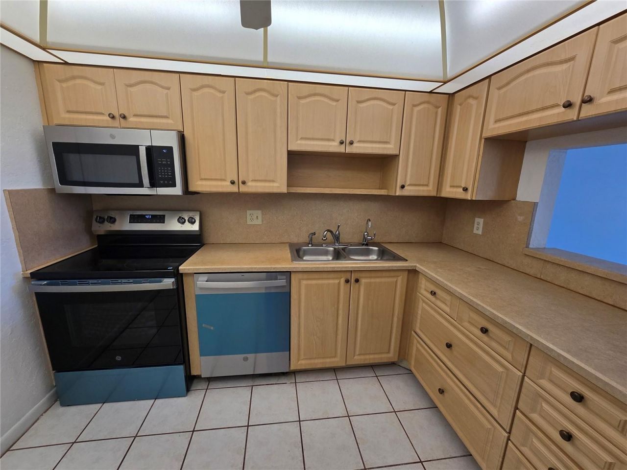 6890 Royal Palm Boulevard, Unit 211H, Margate, FL 33063 Photo