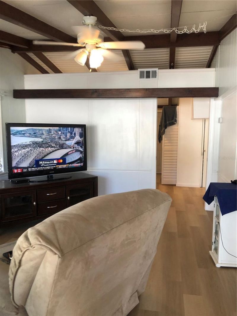 4851 W Gandy Boulevard, Unit B2L10, Tampa, FL 33611 Photo