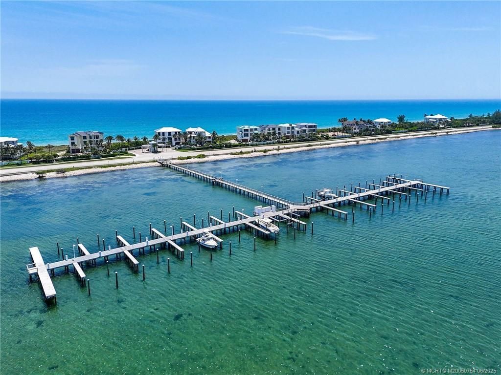 8128 S Ocean Drive, Jensen Beach, FL 34957 Photo