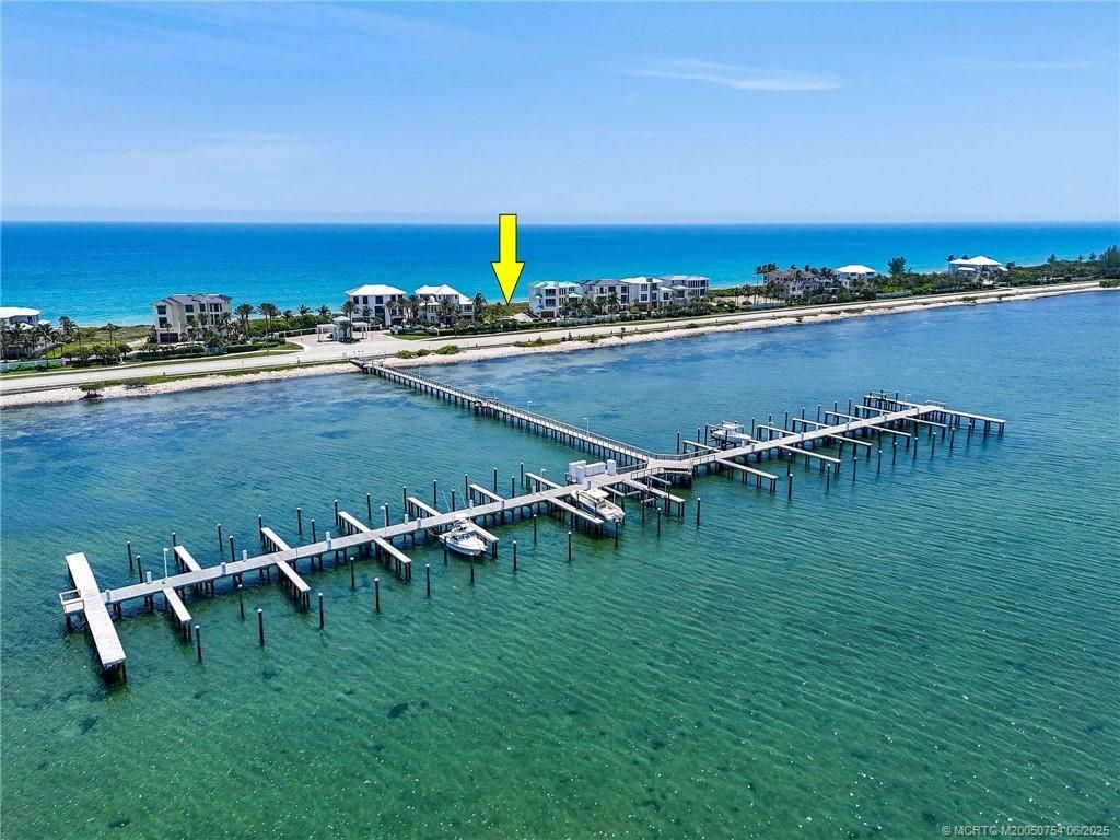 8128 S Ocean Drive, Jensen Beach, FL 34957 Photo