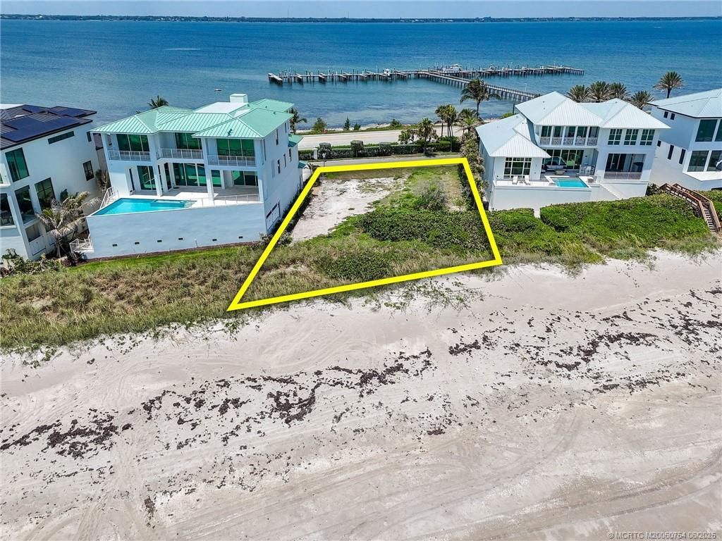 8128 S Ocean Drive, Jensen Beach, FL 34957 Photo