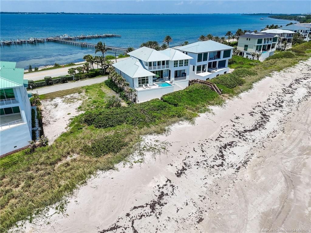 8128 S Ocean Drive, Jensen Beach, FL 34957 Photo