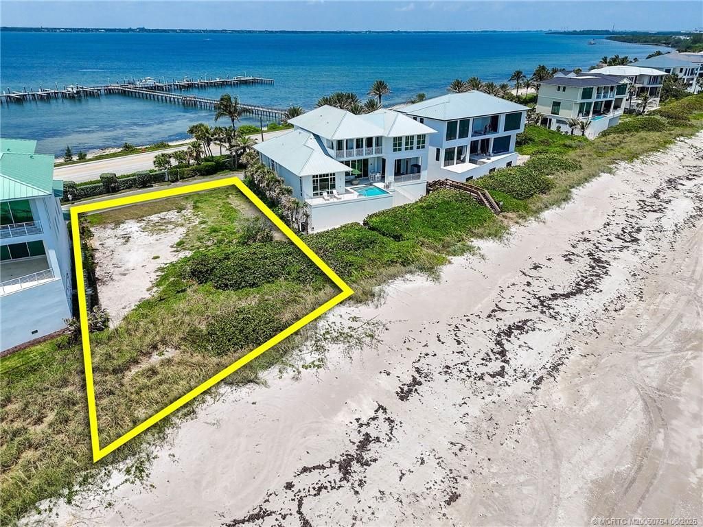 8128 S Ocean Drive, Jensen Beach, FL 34957 Photo