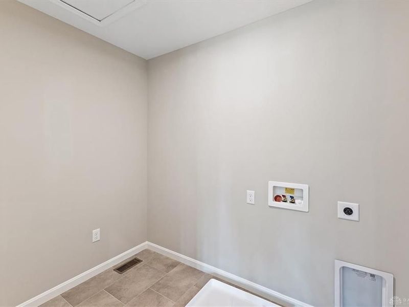 2587 Golden Leaf Drive, Beavercreek, OH 45431 Photo 29