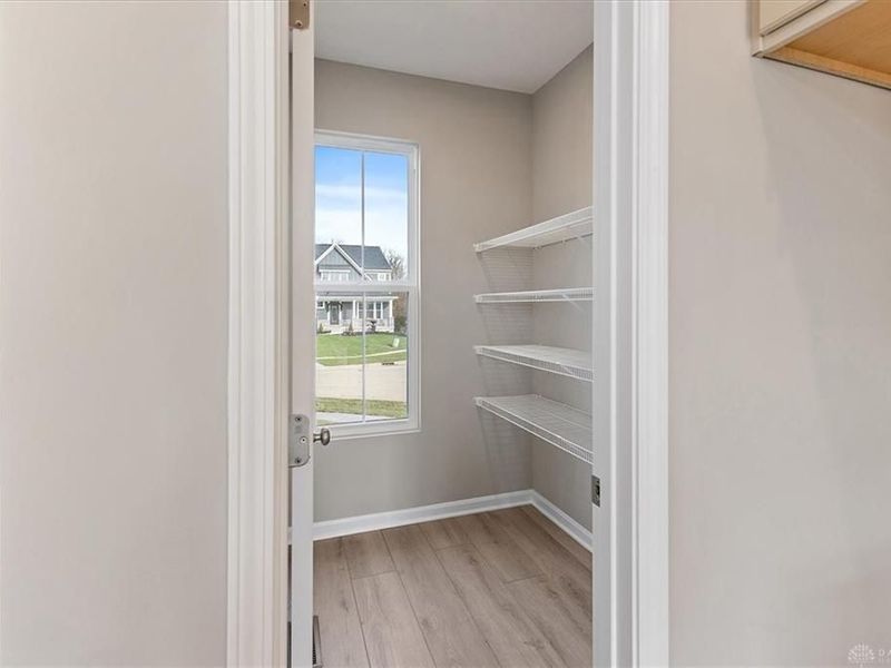 2587 Golden Leaf Drive, Beavercreek, OH 45431 Photo 7