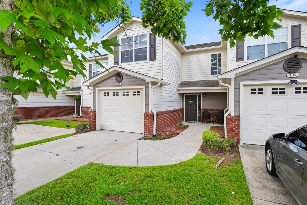 789 Majestic Drive, Crestview, FL 32536 Main Photo