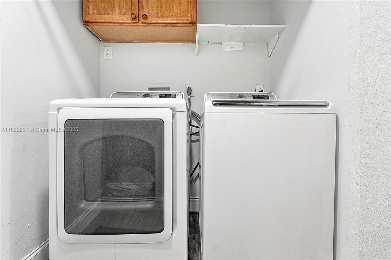 8239 NW 8th St, Unit 3, Plantation, FL 33324 Photo