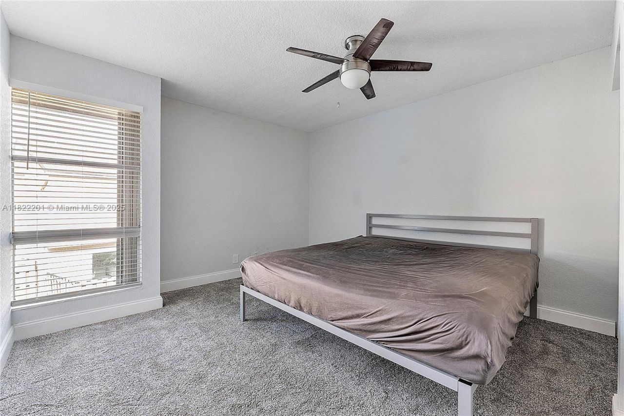 8239 NW 8th St, Unit 3, Plantation, FL 33324 Photo