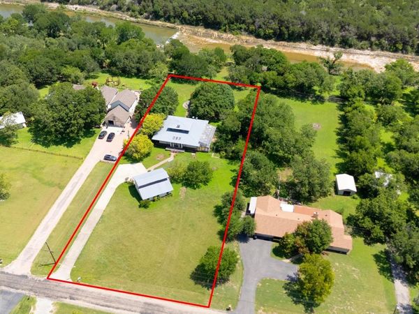 1001 S Gabriel DR, Leander, TX 78641