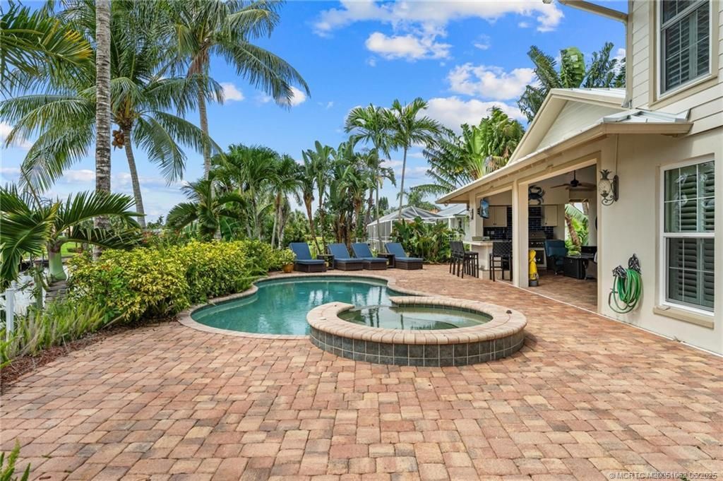 3192 SE Fairway West, Stuart, FL 34997 Photo