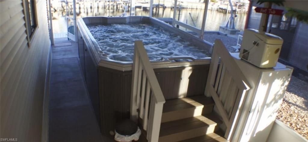 3100 Bowsprit Ln, Saint James City, FL 33956 Photo