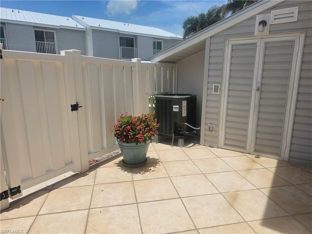 18046 San Carlos Blvd, Unit 139, Fort Myers Beach, FL 33931 Photo