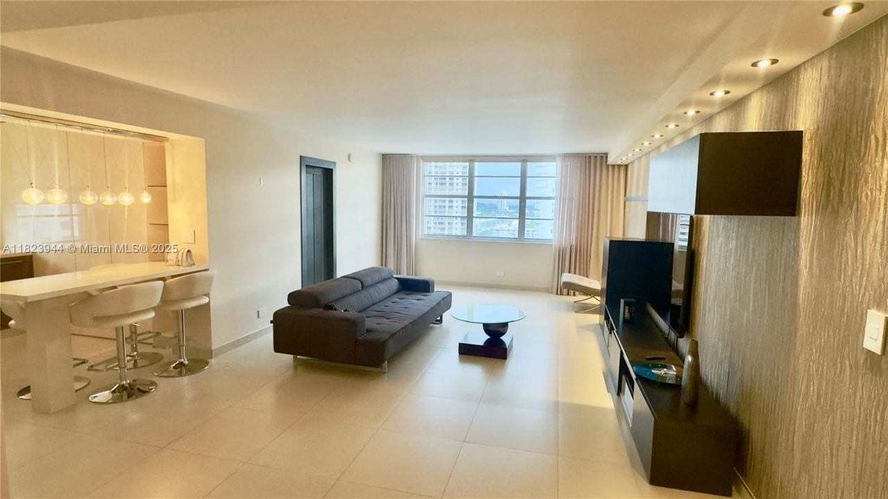 251 174th St, Unit 1505, Sunny Isles Beach, FL 33160 Photo