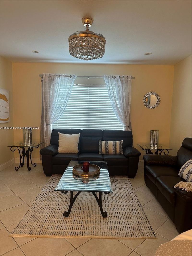 1520 Mckinley St, Unit 103E, Hollywood, FL 33020 Photo