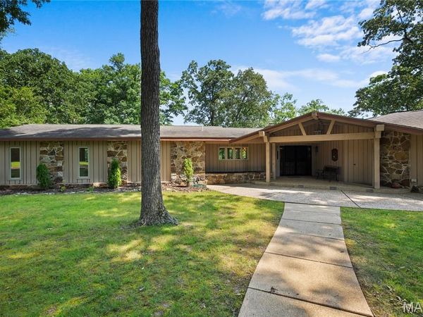 2402 Ripley Route A, Doniphan, MO 63935