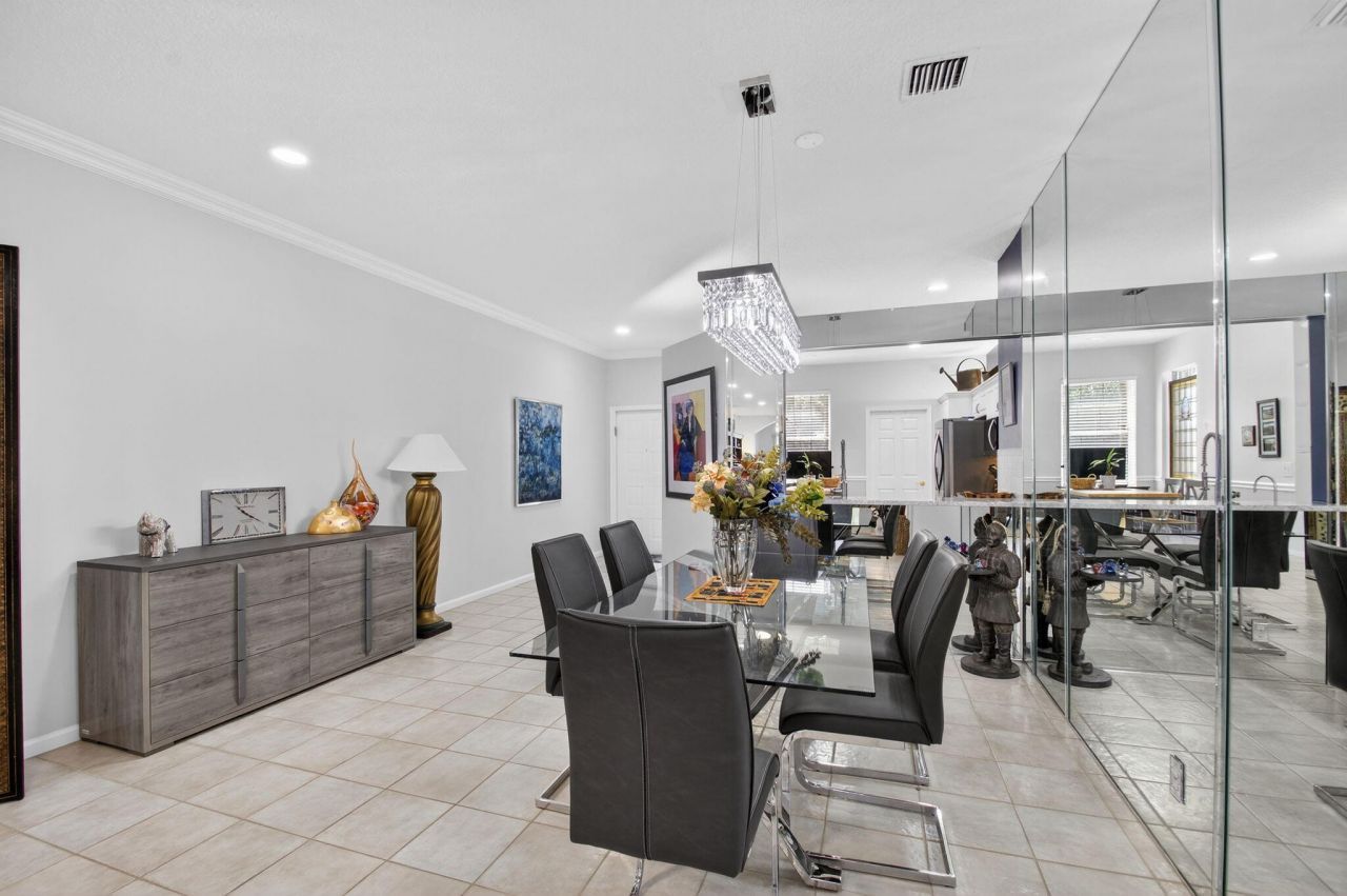 10853 Royal Caribbean Circle, Boynton Beach, FL 33437 Photo