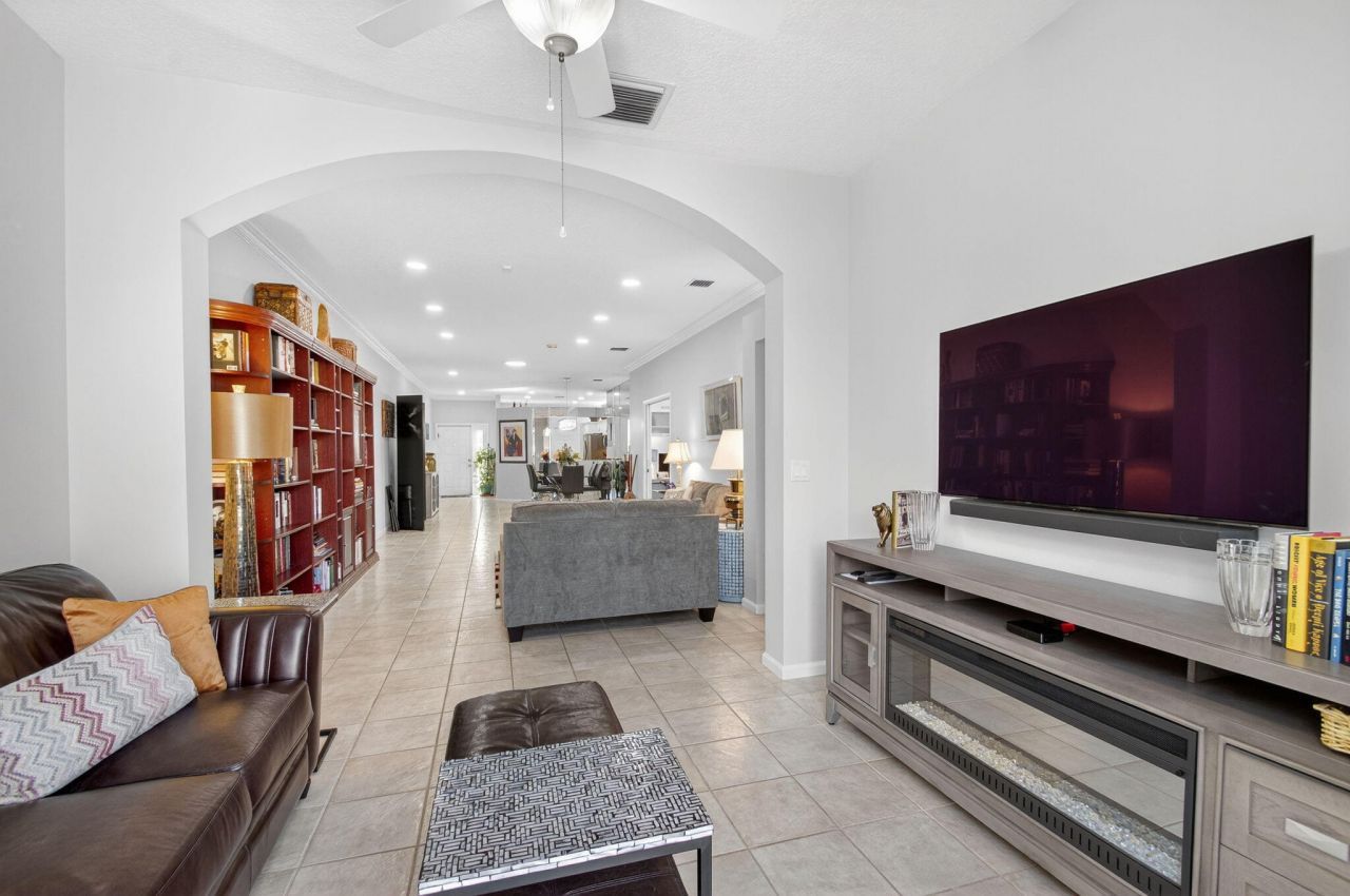 10853 Royal Caribbean Circle, Boynton Beach, FL 33437 Photo