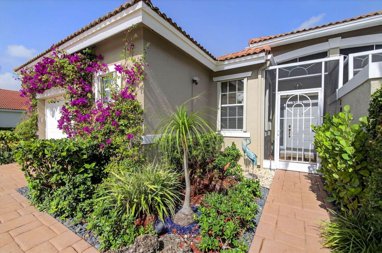 10853 Royal Caribbean Circle, Boynton Beach, FL 33437 Photo