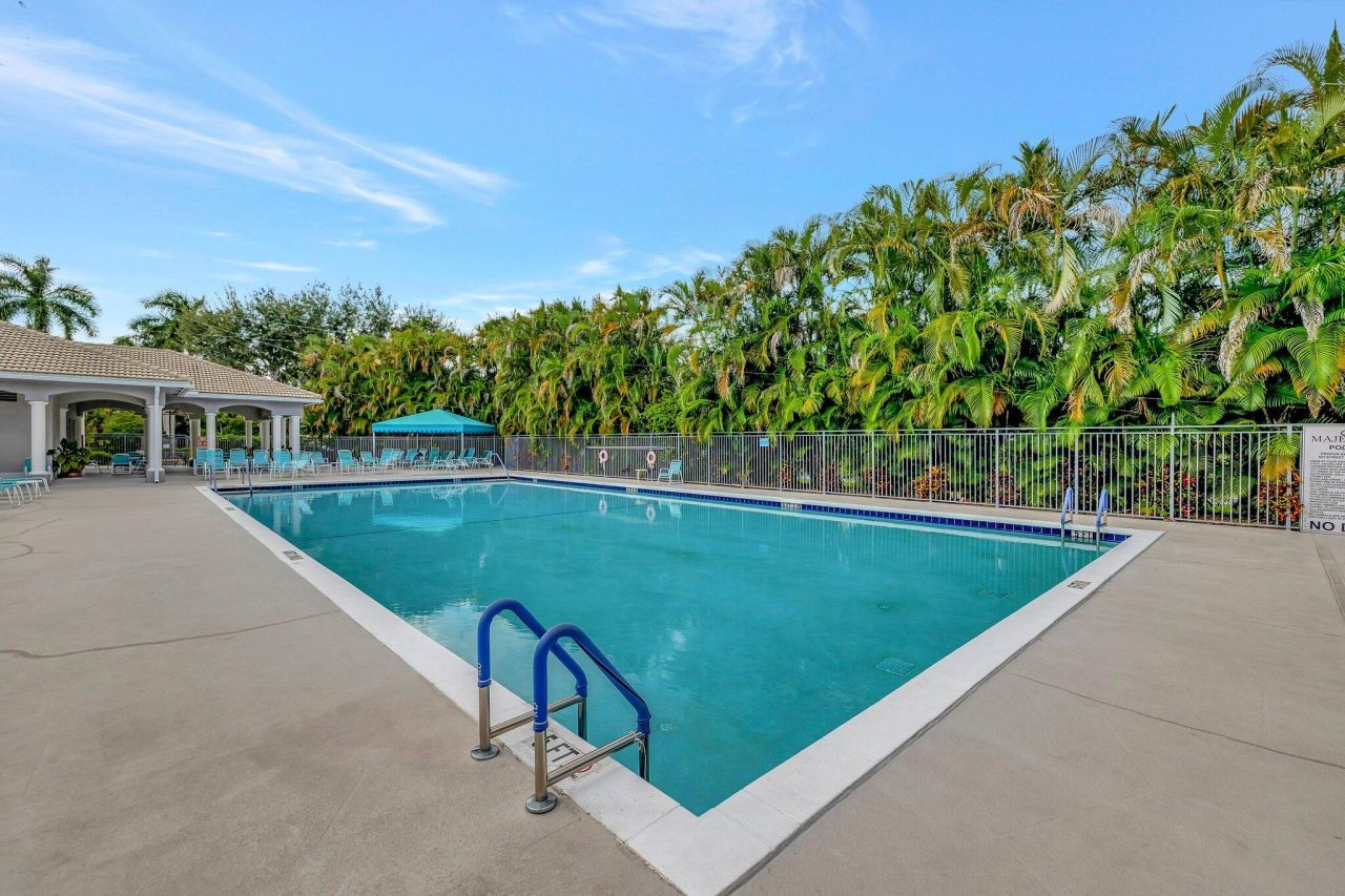 10853 Royal Caribbean Circle, Boynton Beach, FL 33437 Photo