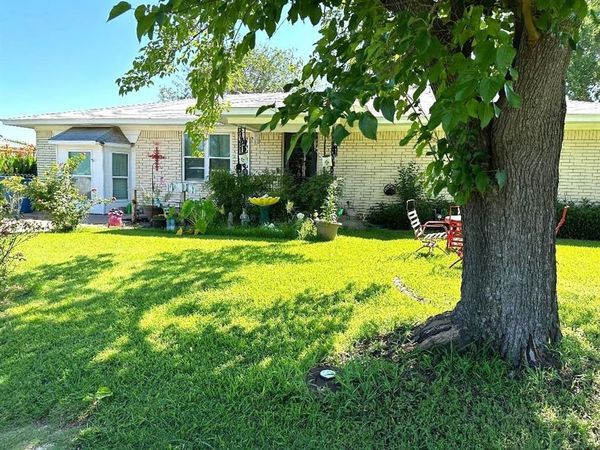 507 S Colorado Street, Whitney, TX 76692