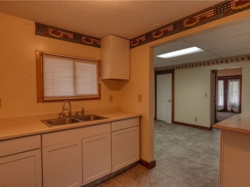 1515 Stewart Avenue, Cambridge, OH 43725 Photo 7