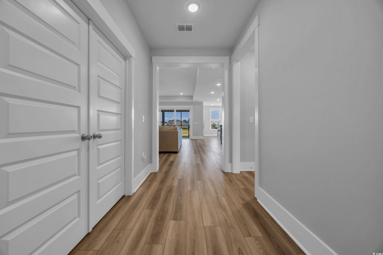 1121 Oxeye St. Photo 4