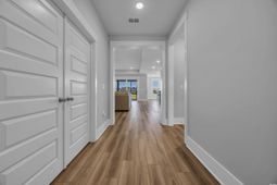 1121 Oxeye St. photo 4