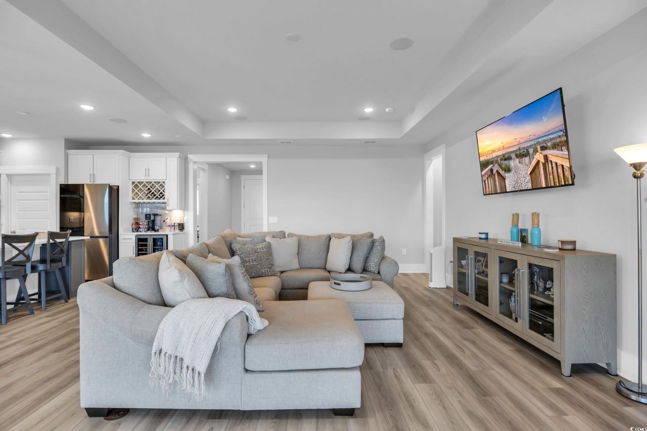 1121 Oxeye St. Photo 8