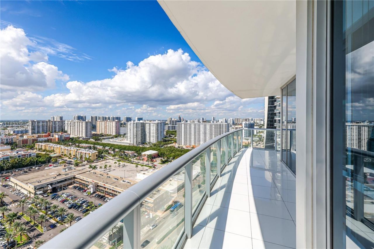 17001 Collins Ave, Unit 2508, Sunny Isles Beach, FL 33160 Photo