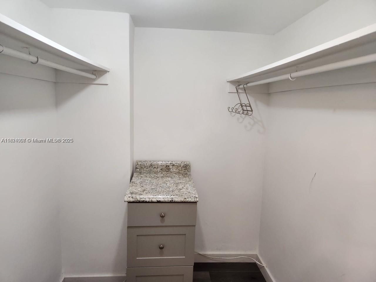 5700 Collins Ave, Unit 4N, Miami Beach, FL 33140 Photo