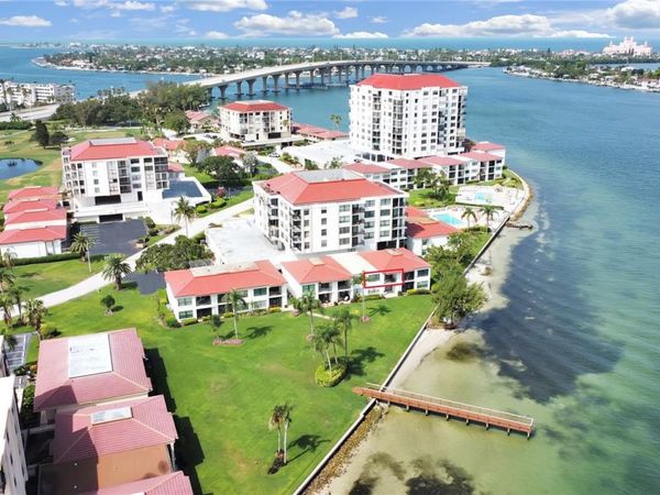 6211 SUN BOULEVARD, Unit 210, ST PETERSBURG, FL 33715