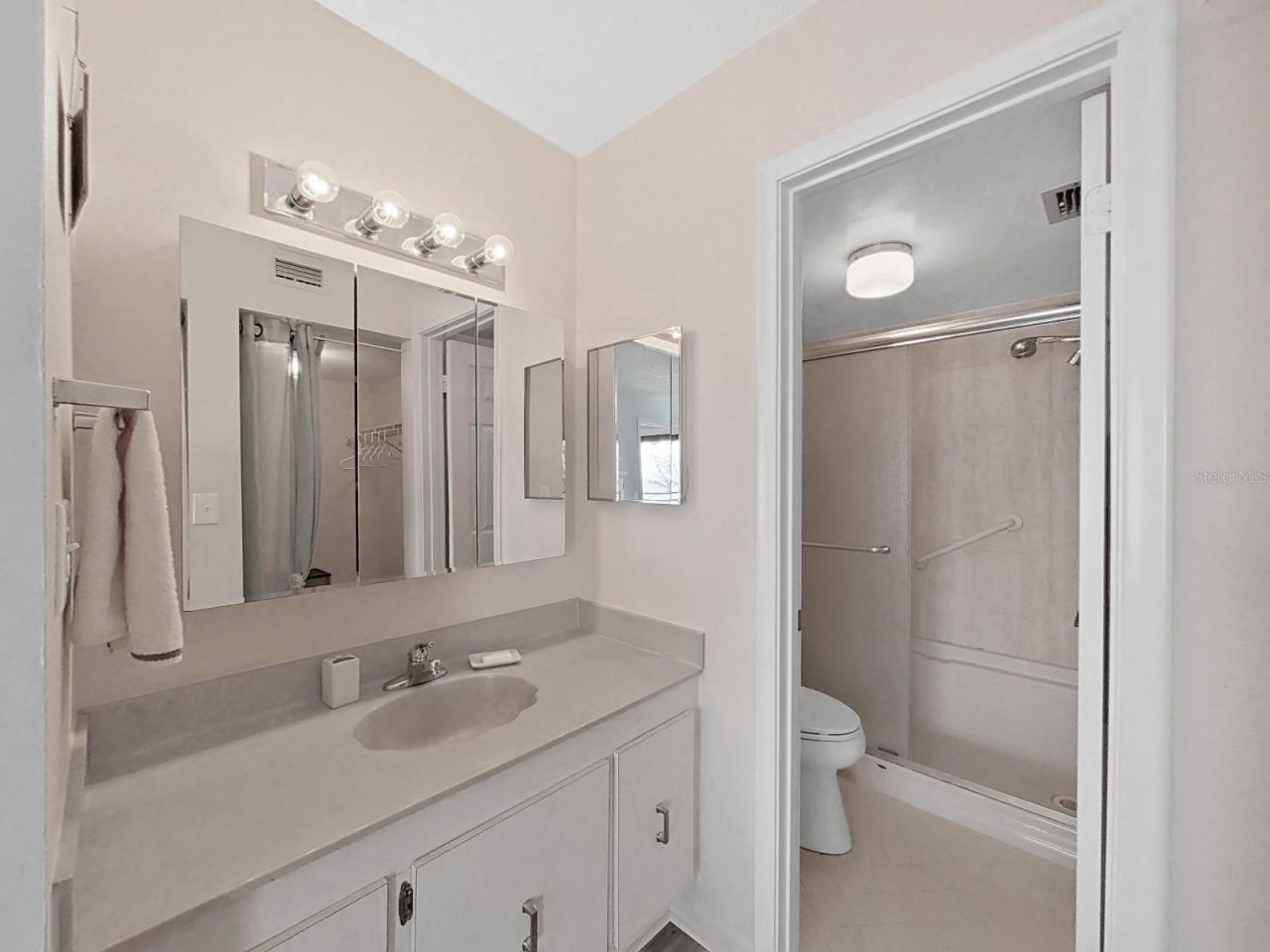 6211 Sun Boulevard, Unit 210, Saint Petersburg, FL 33715 Photo