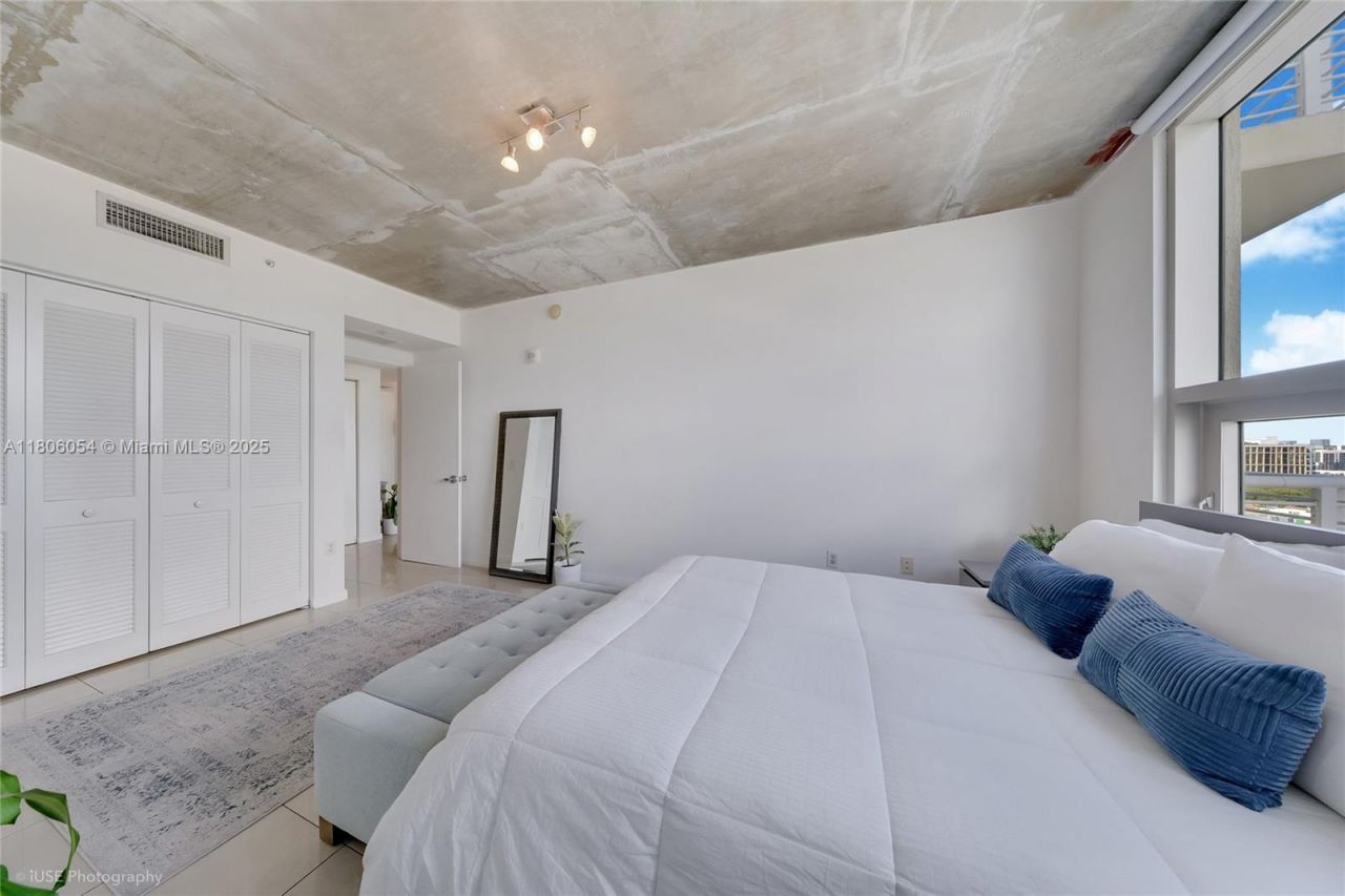 3250 NE 1st Ave, Unit 1007, Miami, FL 33137 Photo