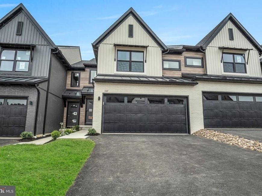 107 Candler Way, Unit 046, Annville, PA 17003 Main Photo