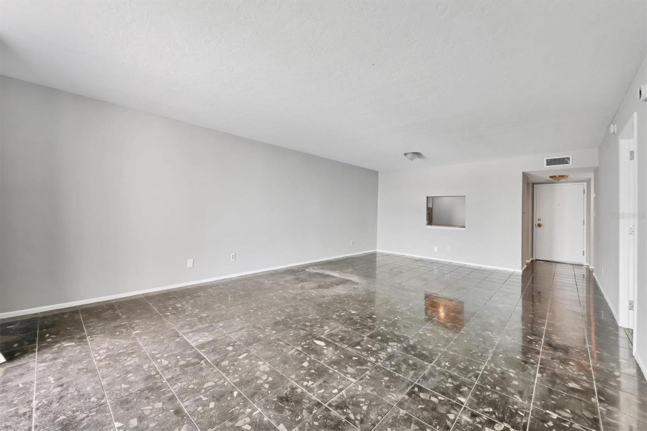 101 S Gulfstream Avenue, Unit 15C, Sarasota, FL 34236 Photo