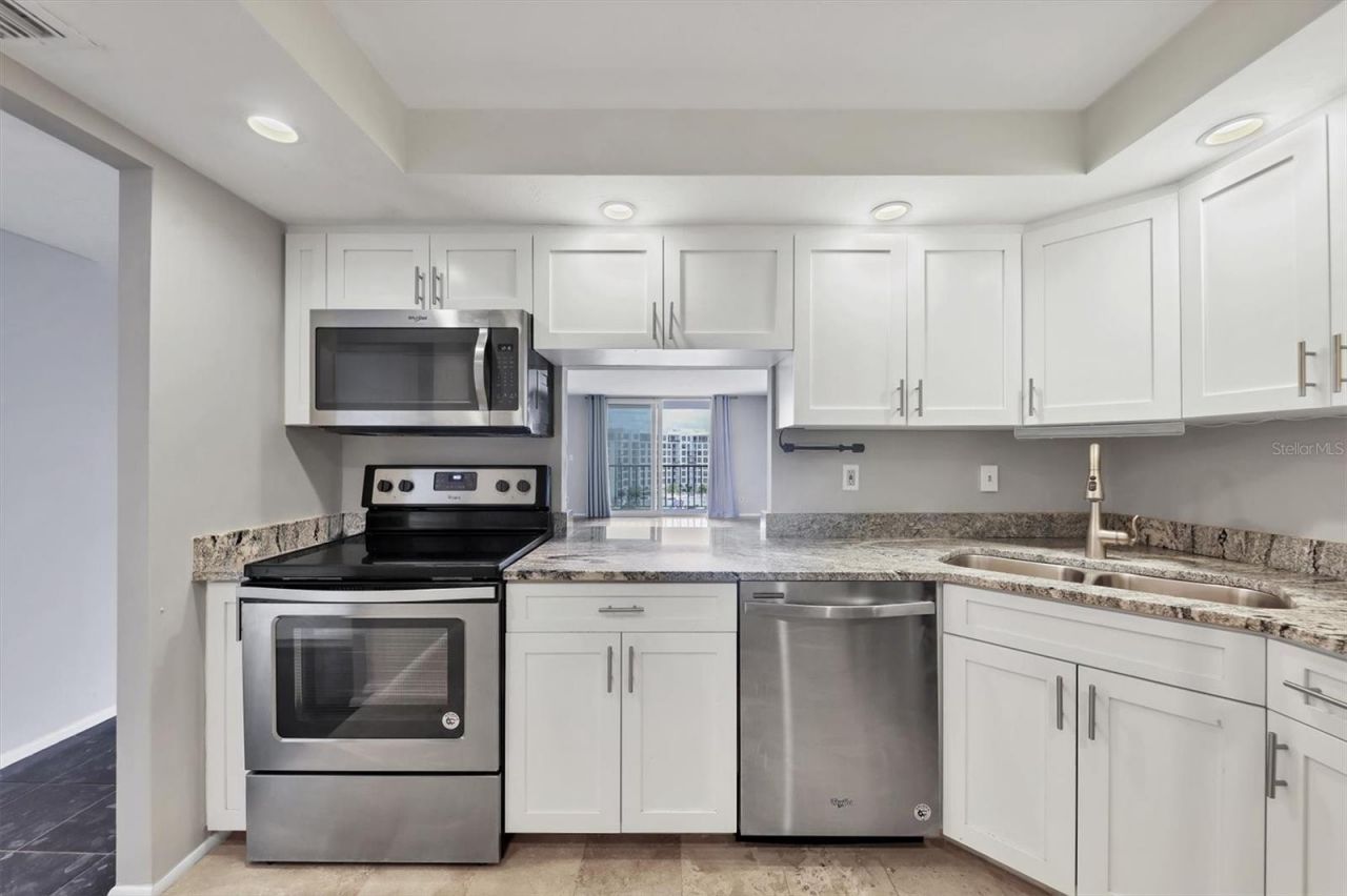 101 S Gulfstream Avenue, Unit 15C, Sarasota, FL 34236 Photo