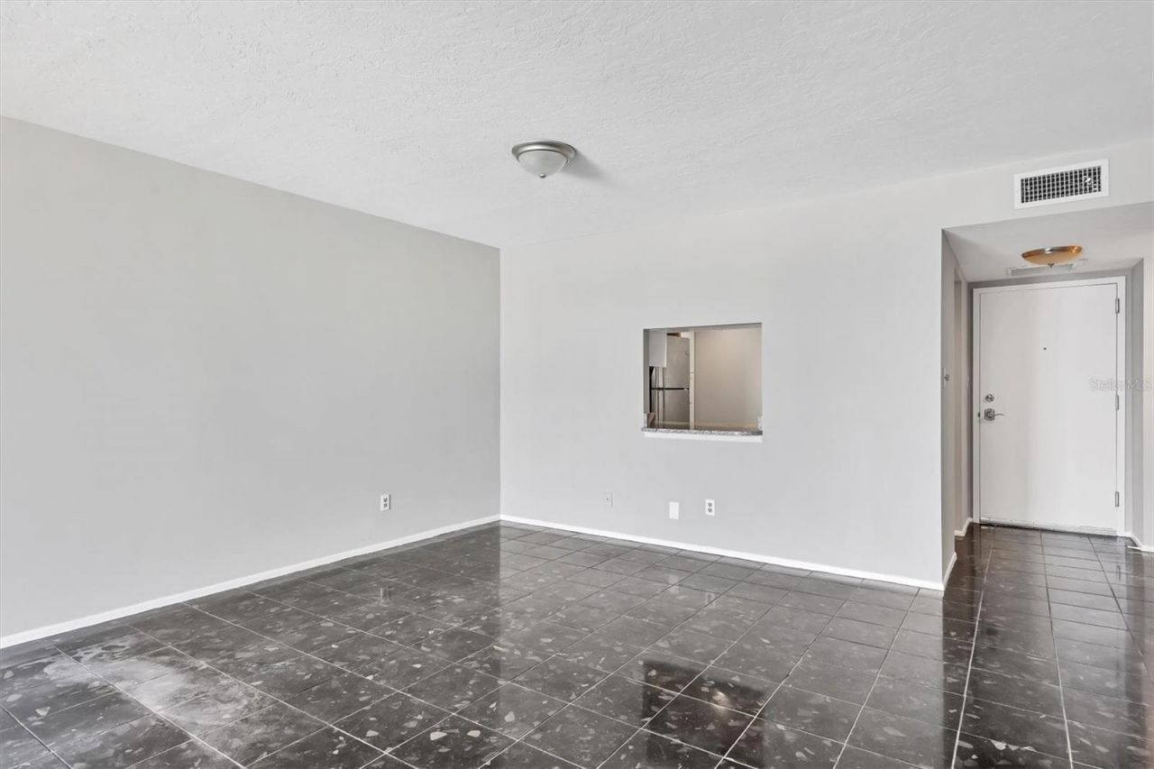 101 S Gulfstream Avenue, Unit 15C, Sarasota, FL 34236 Photo