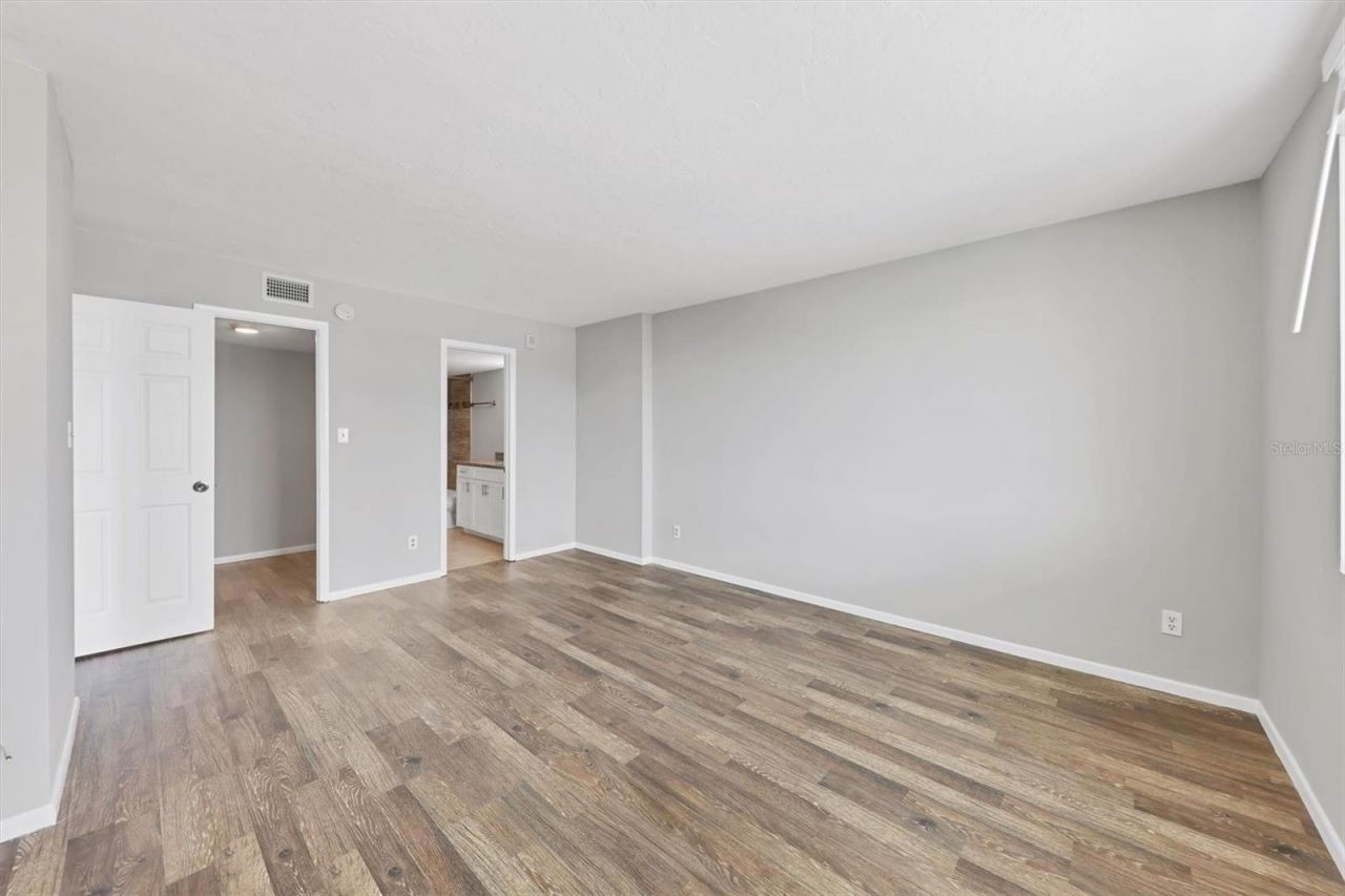 101 S Gulfstream Avenue, Unit 15C, Sarasota, FL 34236 Photo